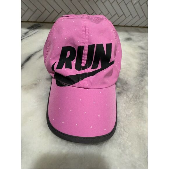 Nike Accessories - NIKE DRI FIT "RUN" WOMEN'S FEATHERLIGHT RUNNING HAT - ONE SIZE FITS ALL rare pin